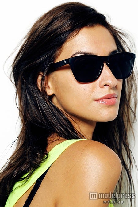 サングラス(ブラック/ミラー) 各2,000円(税込)