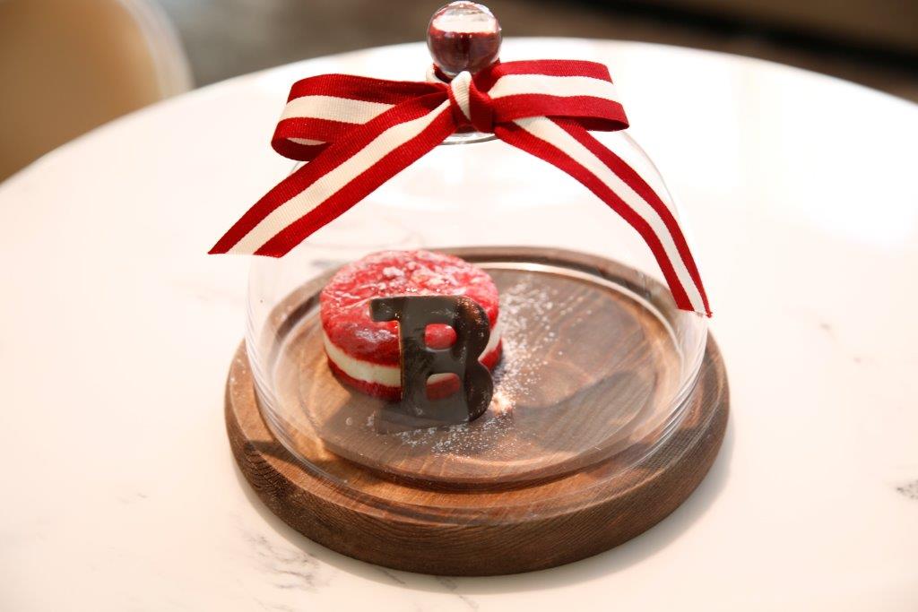 スノードーム with レダラッハ／画像提供：バリー・ジャパン