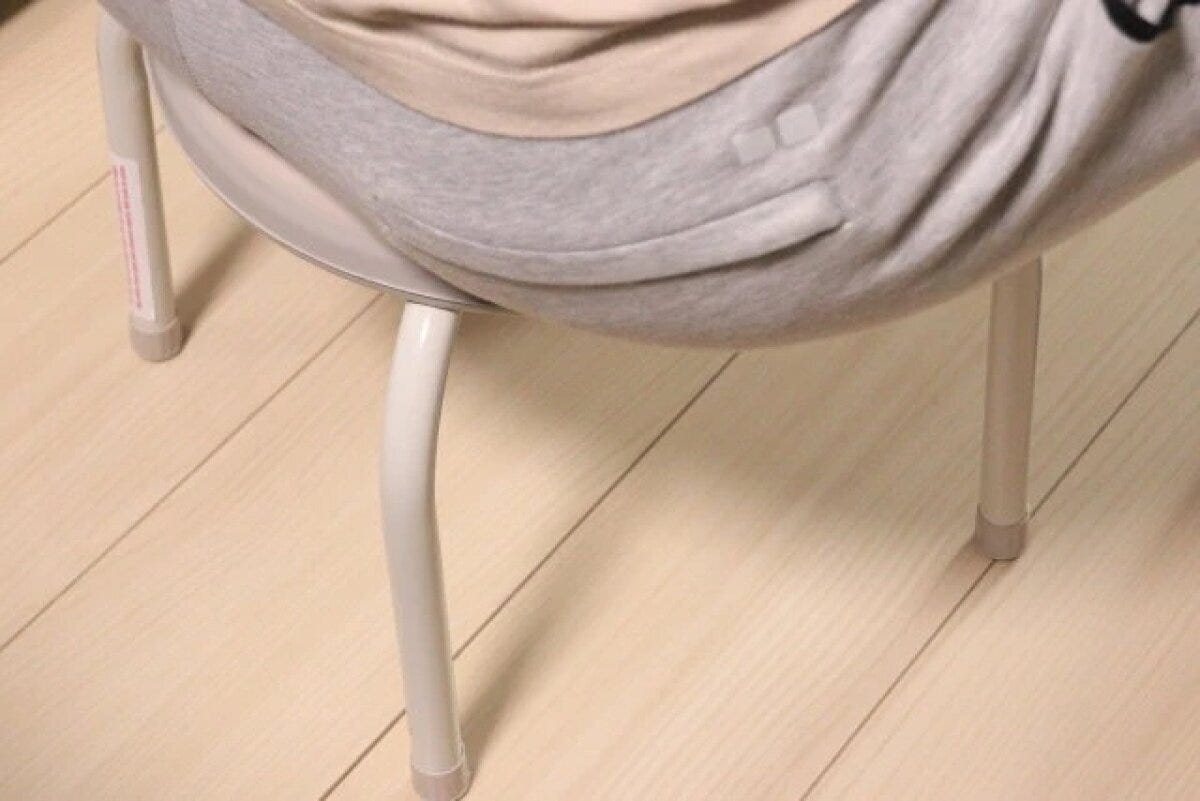 ダイソー　パイプ椅子　家具