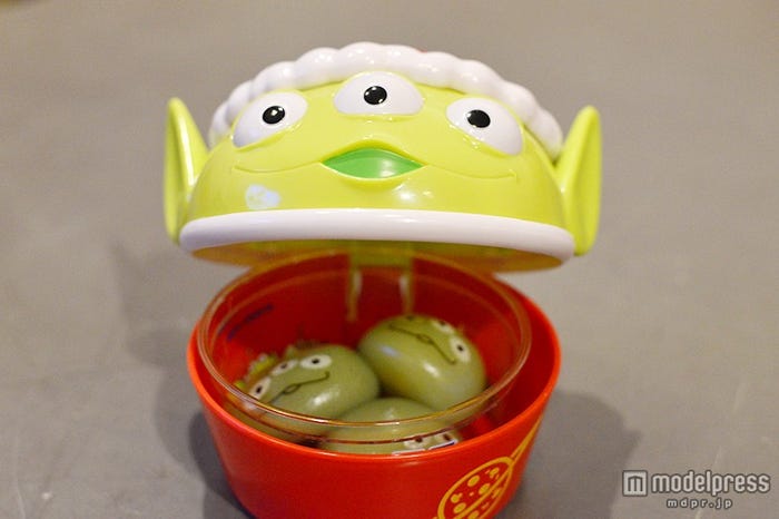 リトルグリーンまん、スーベニアケース付き¥880