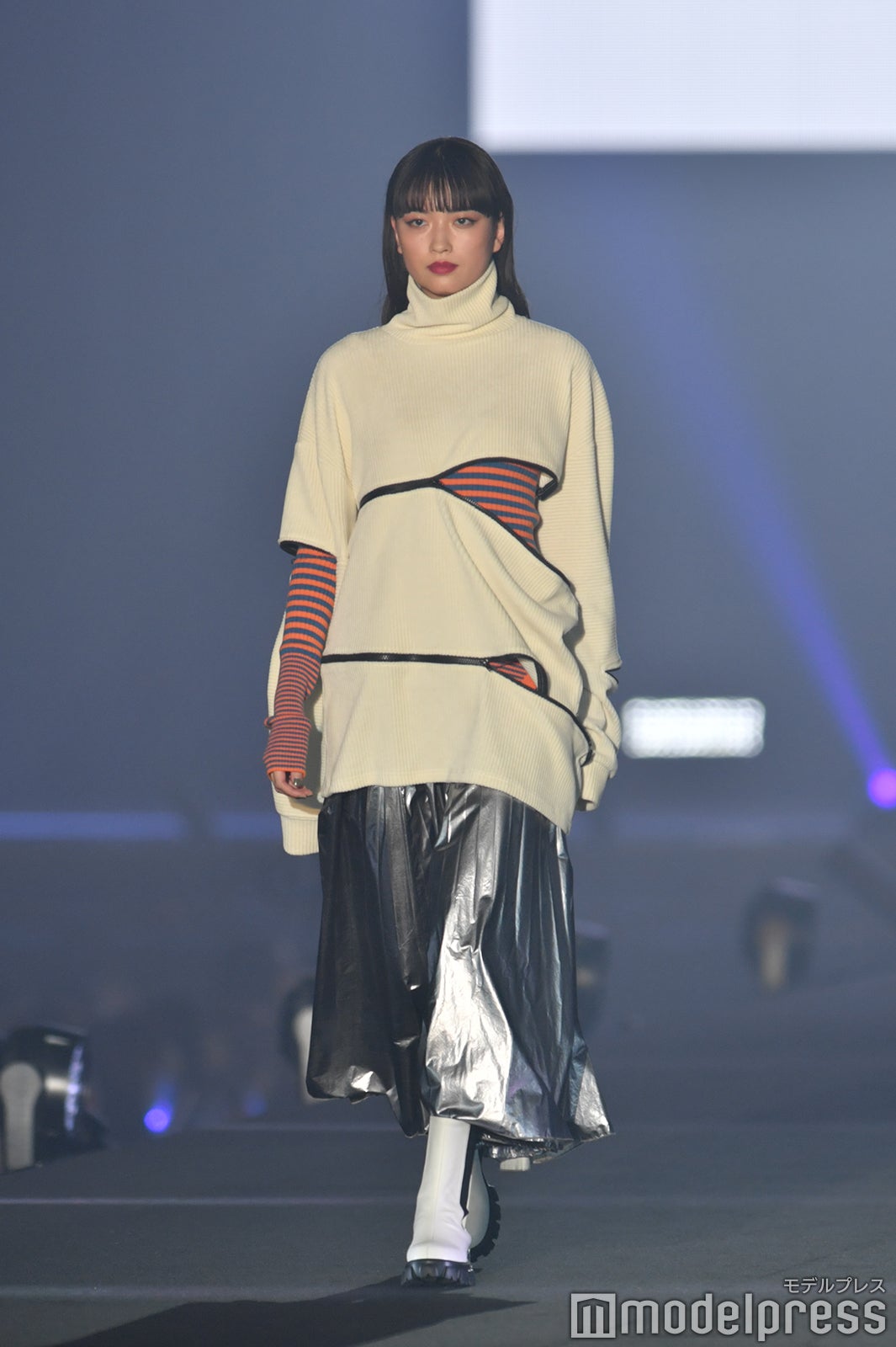 （C）モデルプレス