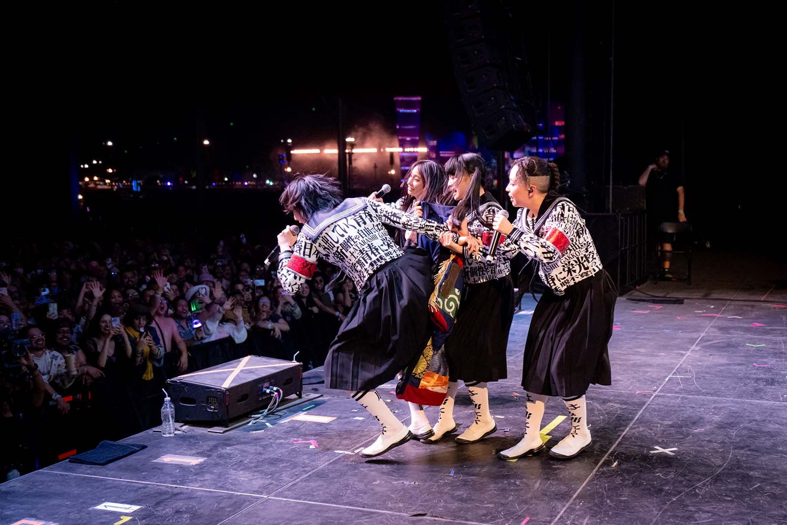 新しい学校のリーダーズ（C）Maya Kuraki