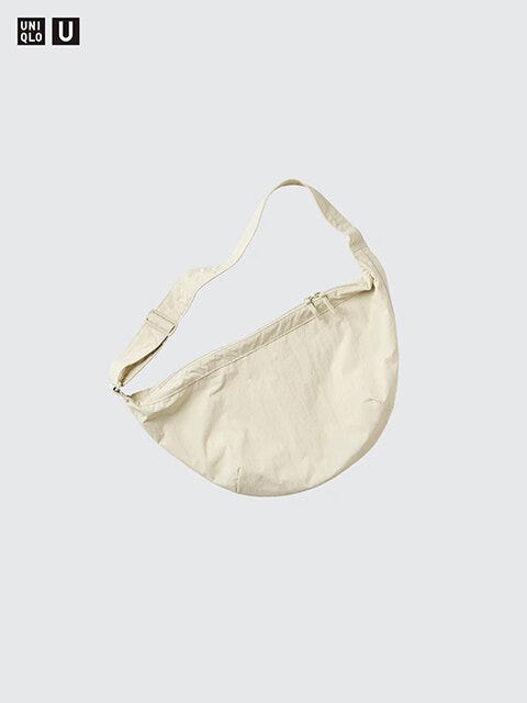 ユニクロ　ショルダーバッグナイロン　NATURAL