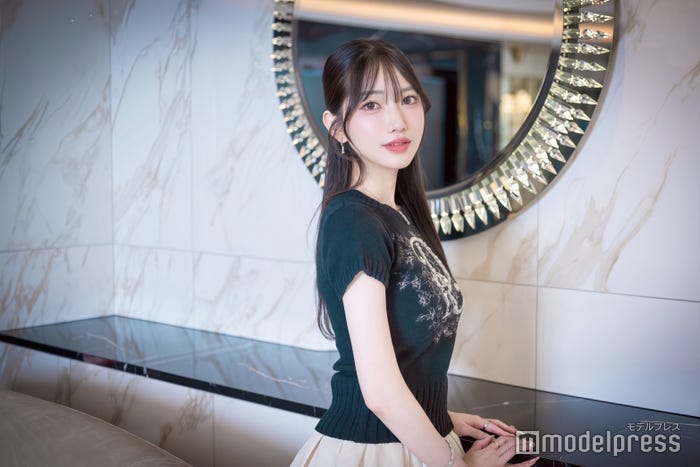 「BARCELONA 桃李」湊ゆな(C)モデルプレス