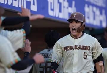日本ハム 2者連続アーチで逆転成功！敵地が騒然 野村の10号同点2ラン→清宮幸太郎の勝ち越しソロ