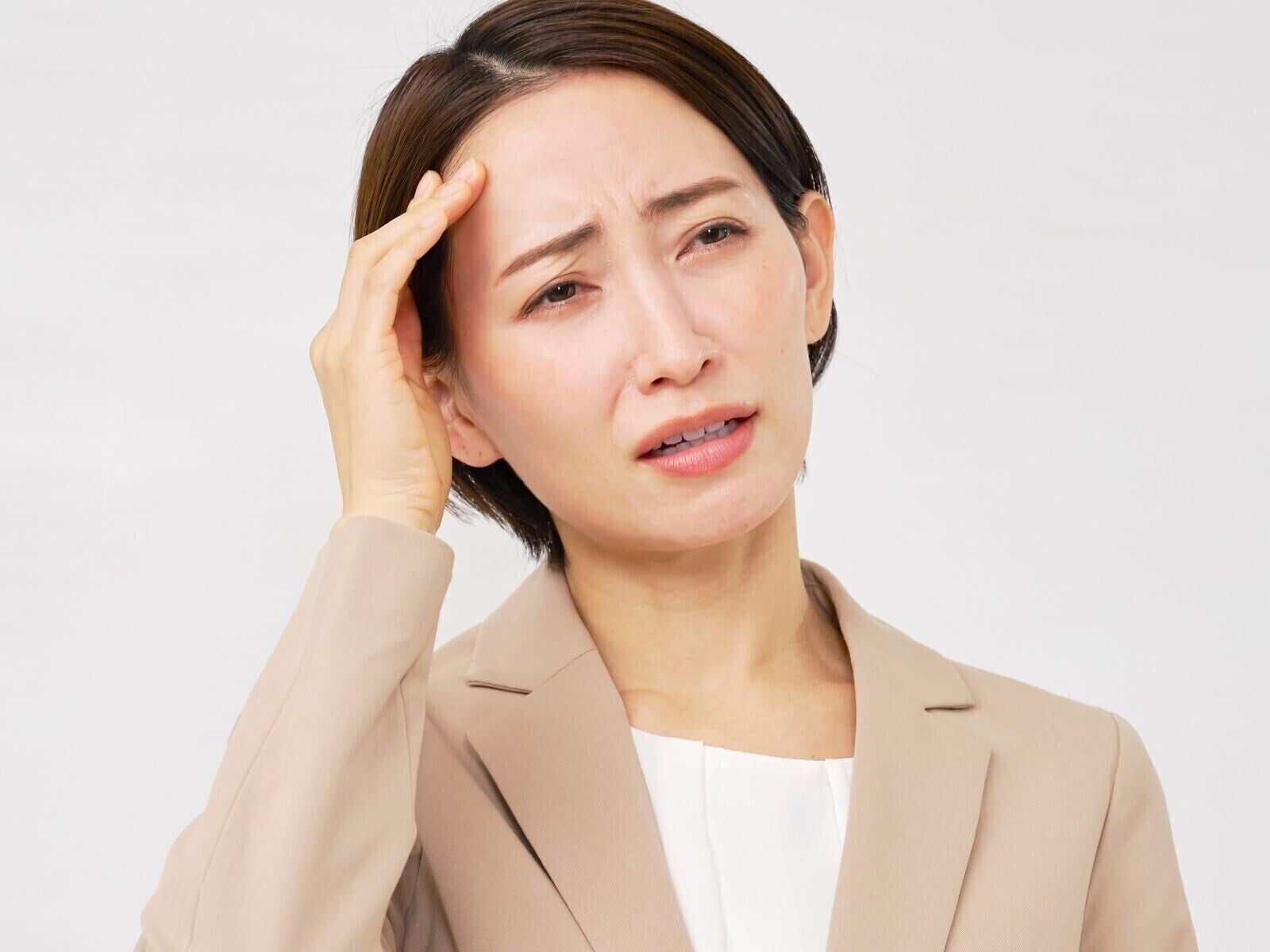 「頑張り屋さん」「自分のことは後回し」タイプほどつらい？ 更年期症状が軽い人が「していない」こと