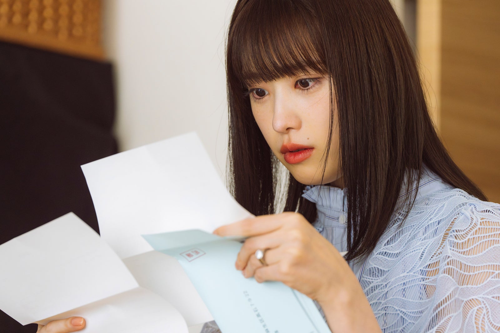 高橋ひかる「顔に泥を塗る」第4話より（C）テレビ朝日