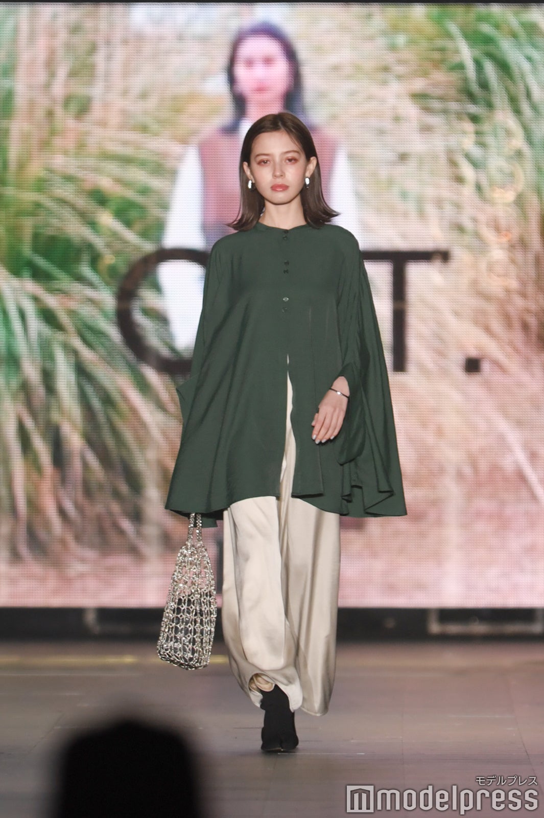 （C）モデルプレス