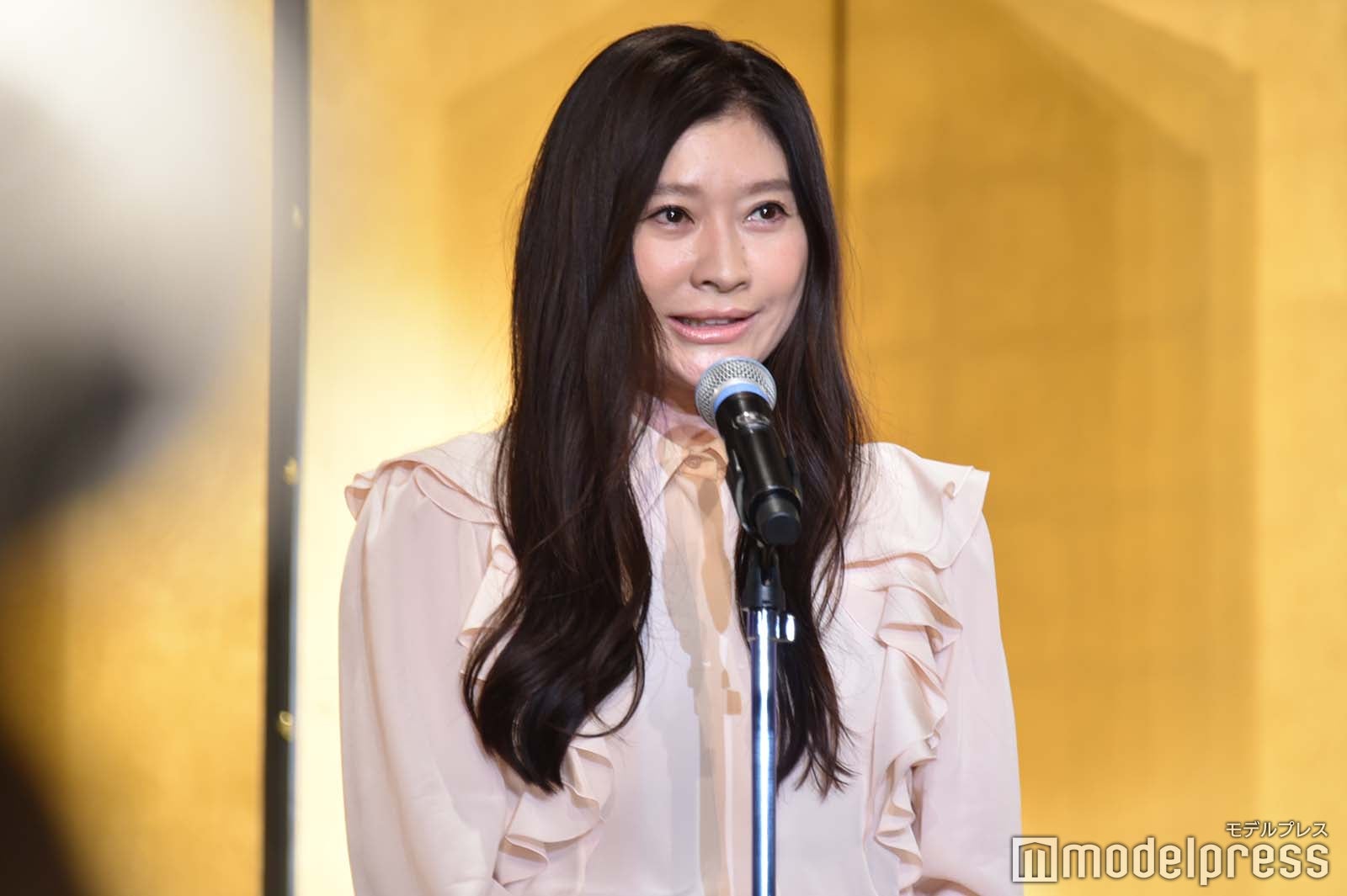 篠原涼子（C）モデルプレス