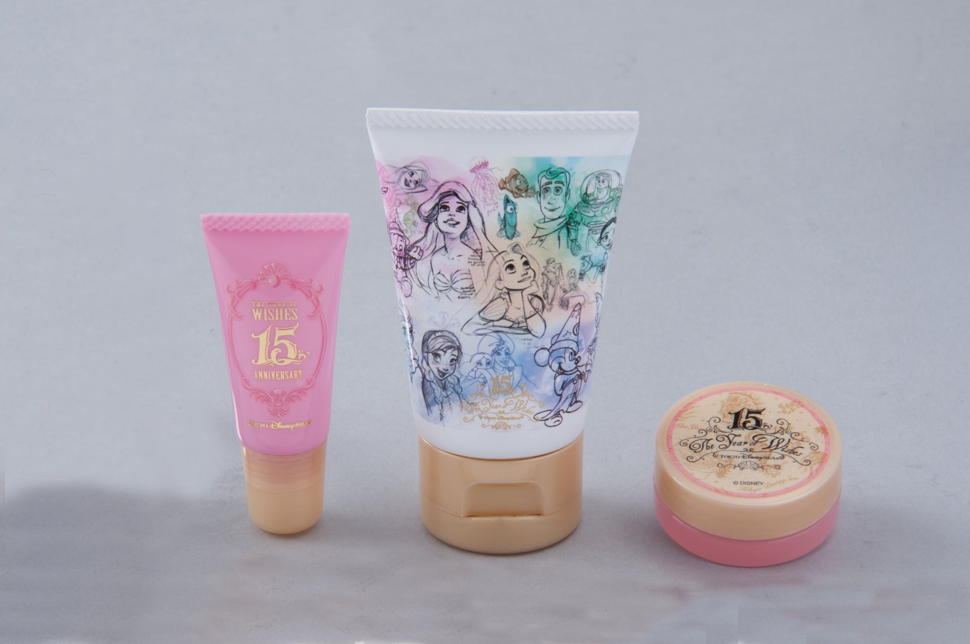 コスメセット￥1900（C）Disney