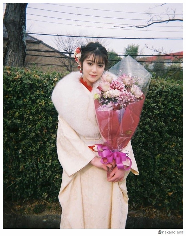 中野恵那、成人迎え振袖姿公開 ファンから絶賛の声「めちゃくちゃ綺麗」