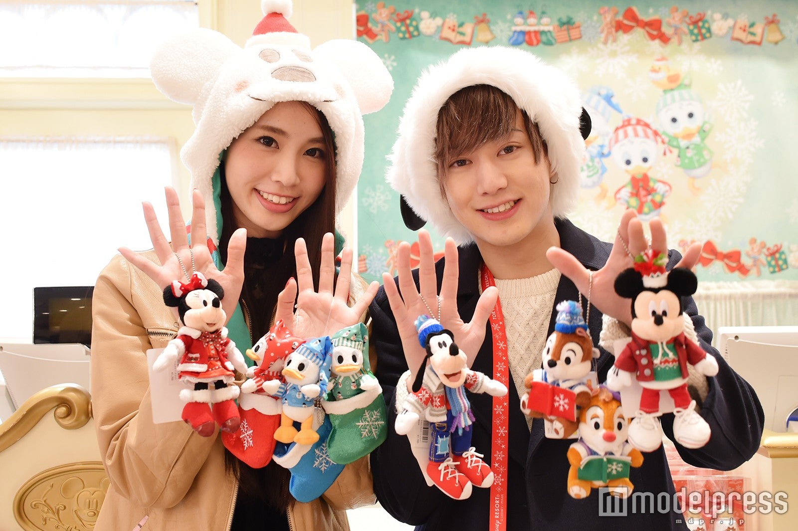 クリスマスグッズも登場／モデル：ゆーちゃそ王子、李璃（C）モデルプレス