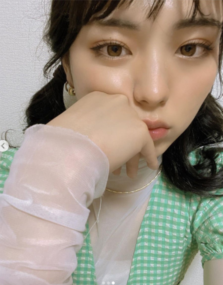 井手上漠、ツインテール姿に「可愛すぎ」の声 “肌の綺麗さ”にも注目集まる