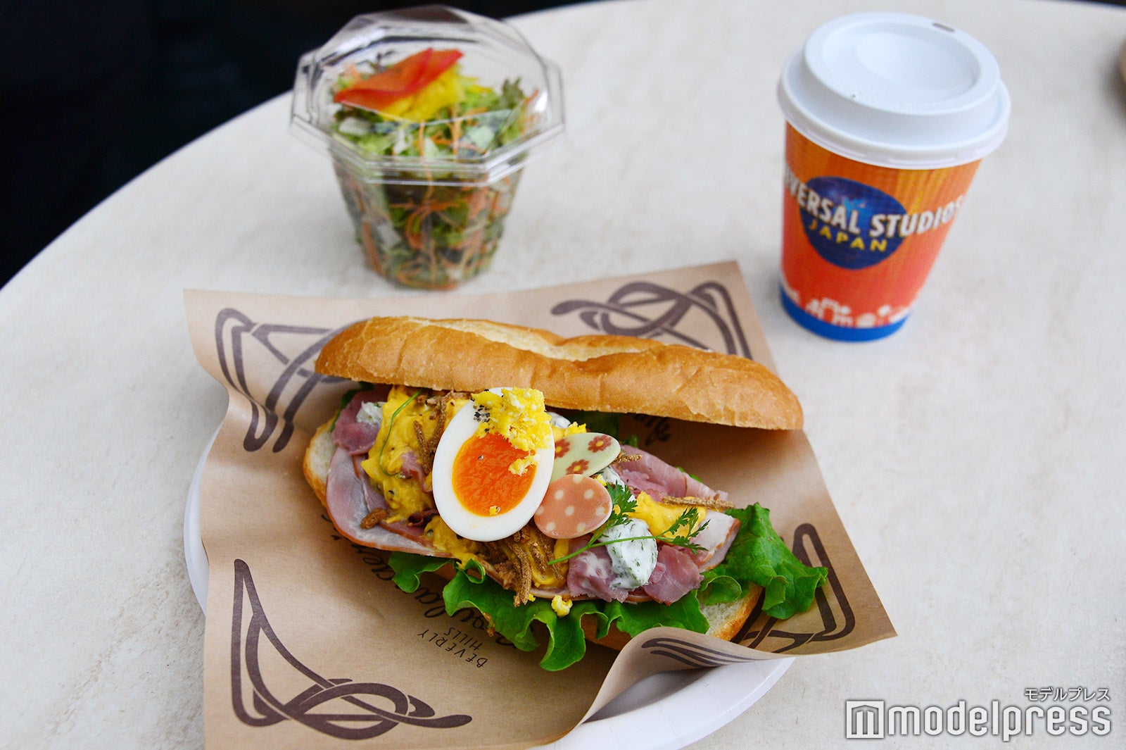 （C）モデルプレス