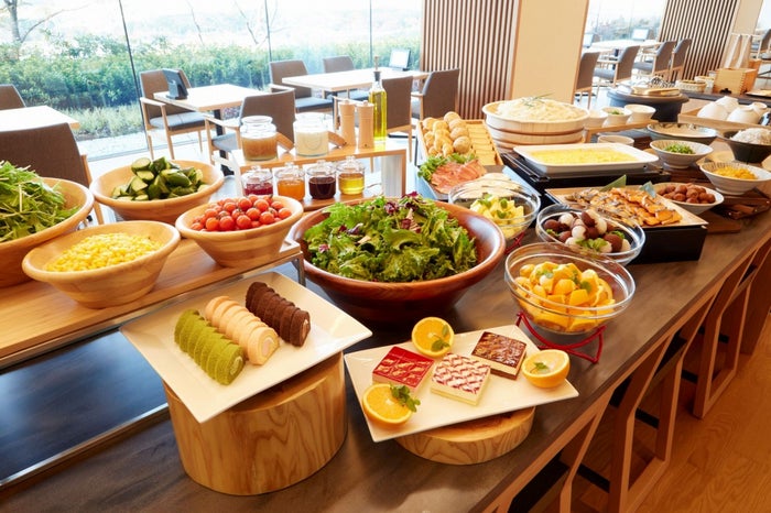 朝食ブッフェ（イメージ）／画像提供：小田急リゾーツ