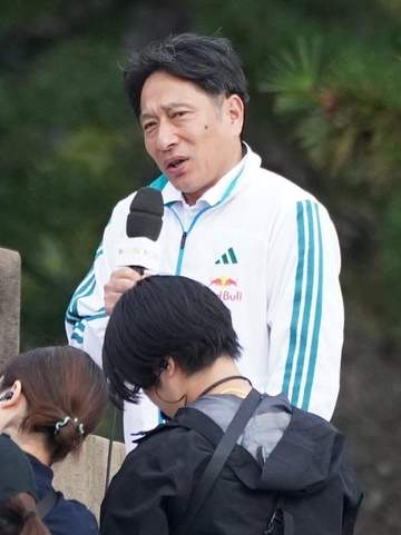 スタート4時間早まった出雲駅伝は好条件 スタート時気温は20.7度 青学大・原監督「コンディションは最高」瀬古利彦氏「近年稀にみる」