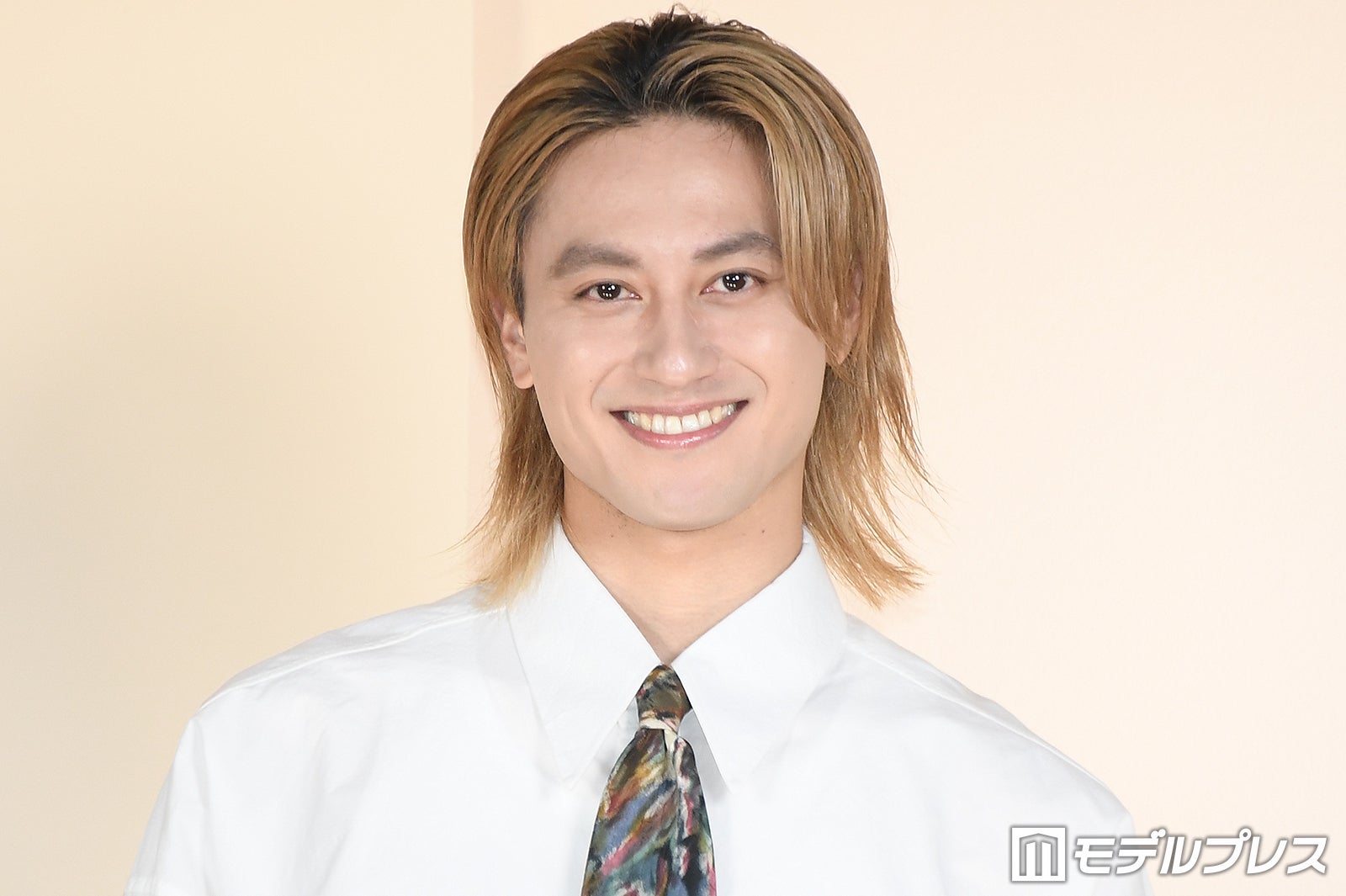 Aぇ! group小島健、裸のままソファで3時間寝落ち 小田切ヒロ＆レインボー池田直人から“美容の洗礼”