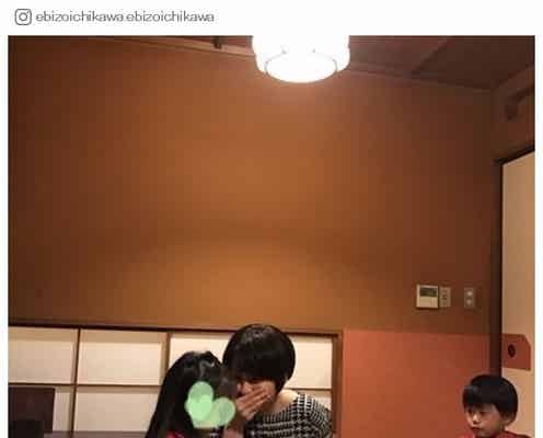 市川海老蔵、小林麻央の家族団らんショット公開「幸せな写真」「ジーンとします」と反響殺到