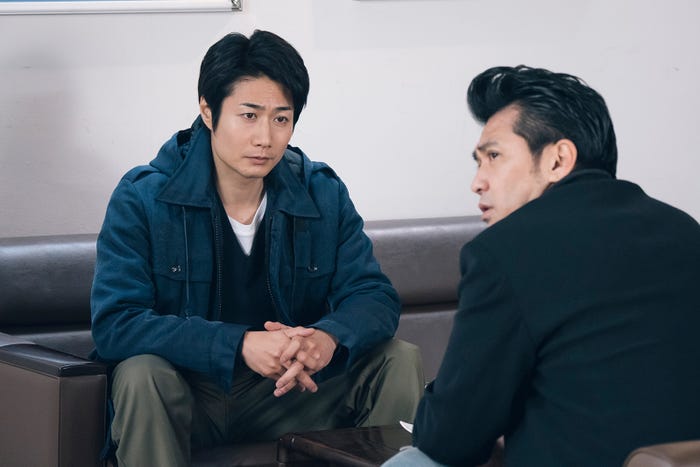 戸次重幸、村上淳/「電影少女」第10話より(C)「電影少女2018」製作委員会