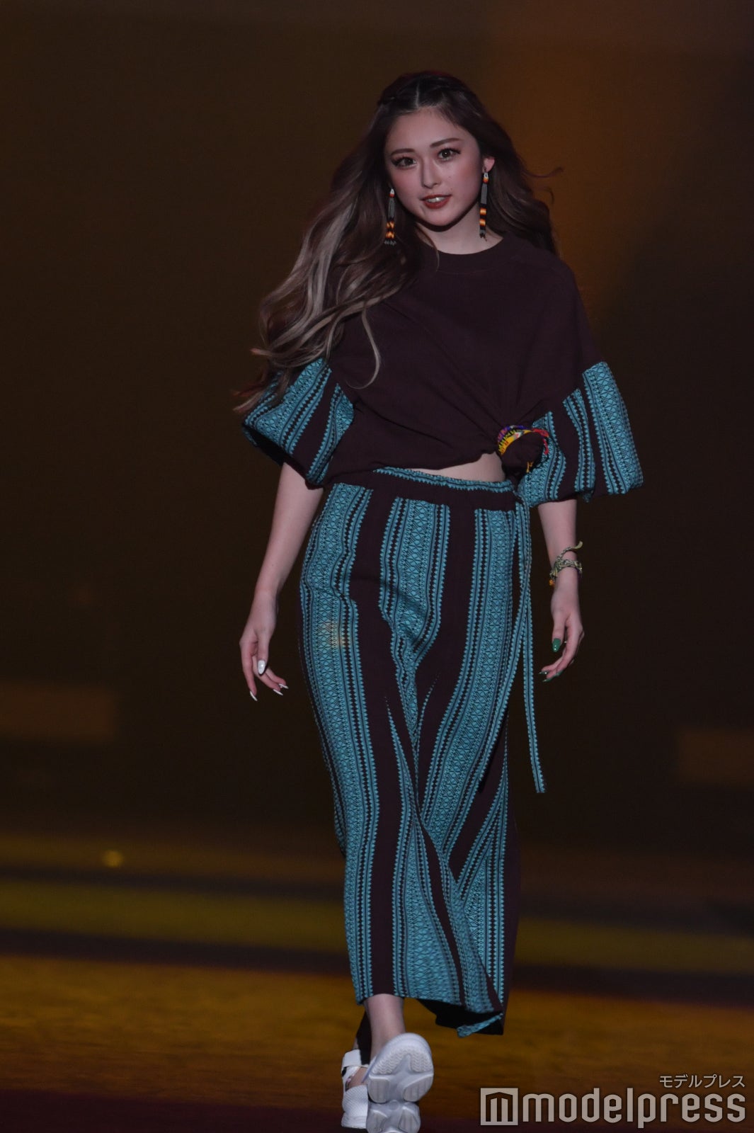 （C）モデルプレス