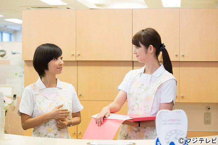 MEGUMI、佐々木希(C)フジテレビ