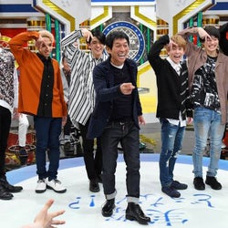 関西ジャニーズJr.“ファンと一緒に電車移動”の実態…藤原丈一郎&草間リチャード敬太は漫才を披露