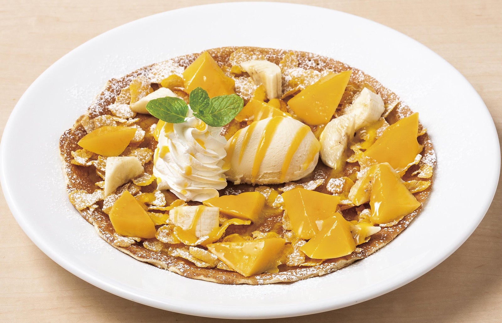 デニーズ、マンゴーたっぷりのデザート6種登場　3年ぶりに復活のスイーツも