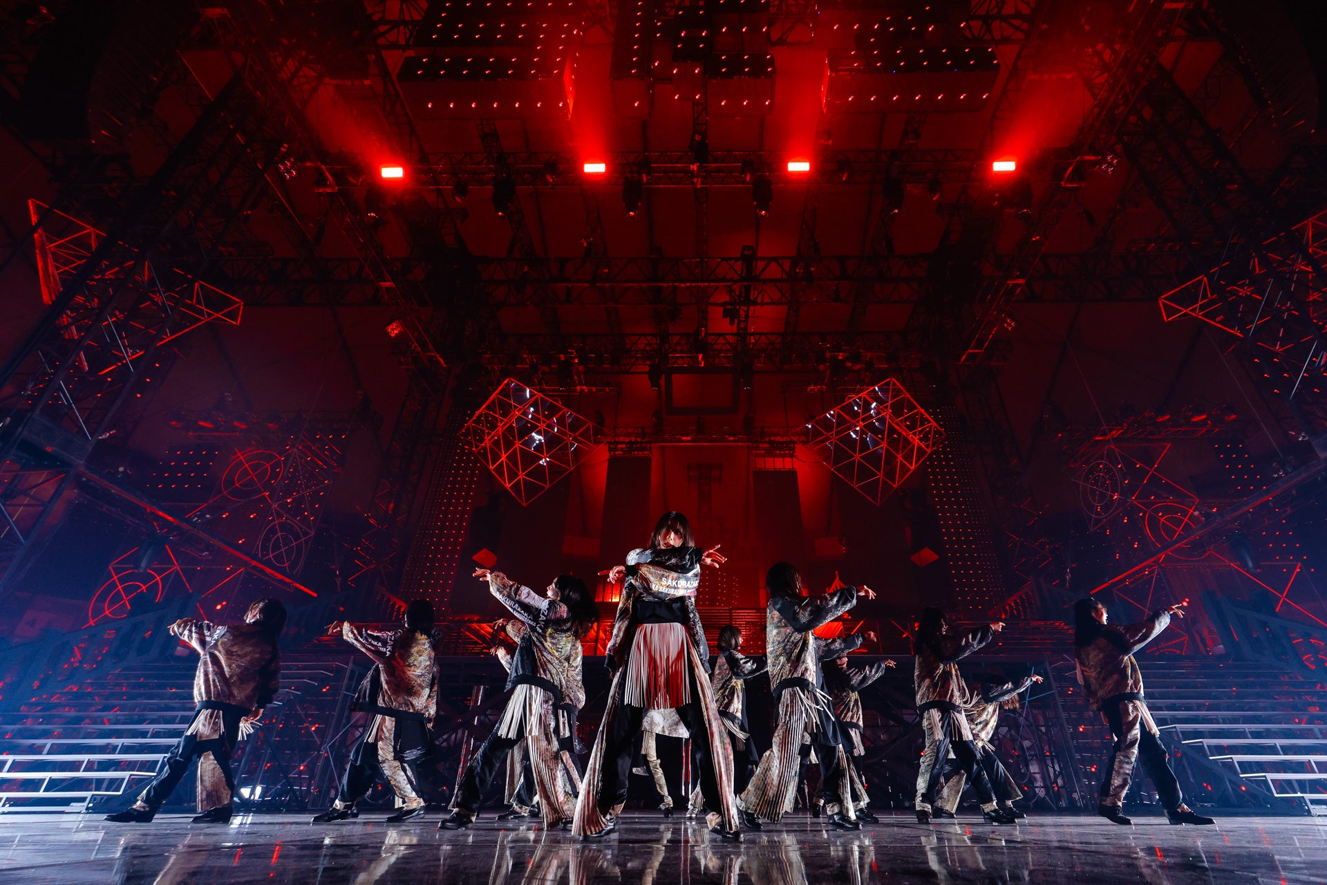 櫻坂46「4th ARENA TOUR 2024 新・櫻前線 -Go on back?- IN 東京ドーム」撮影：上山陽介