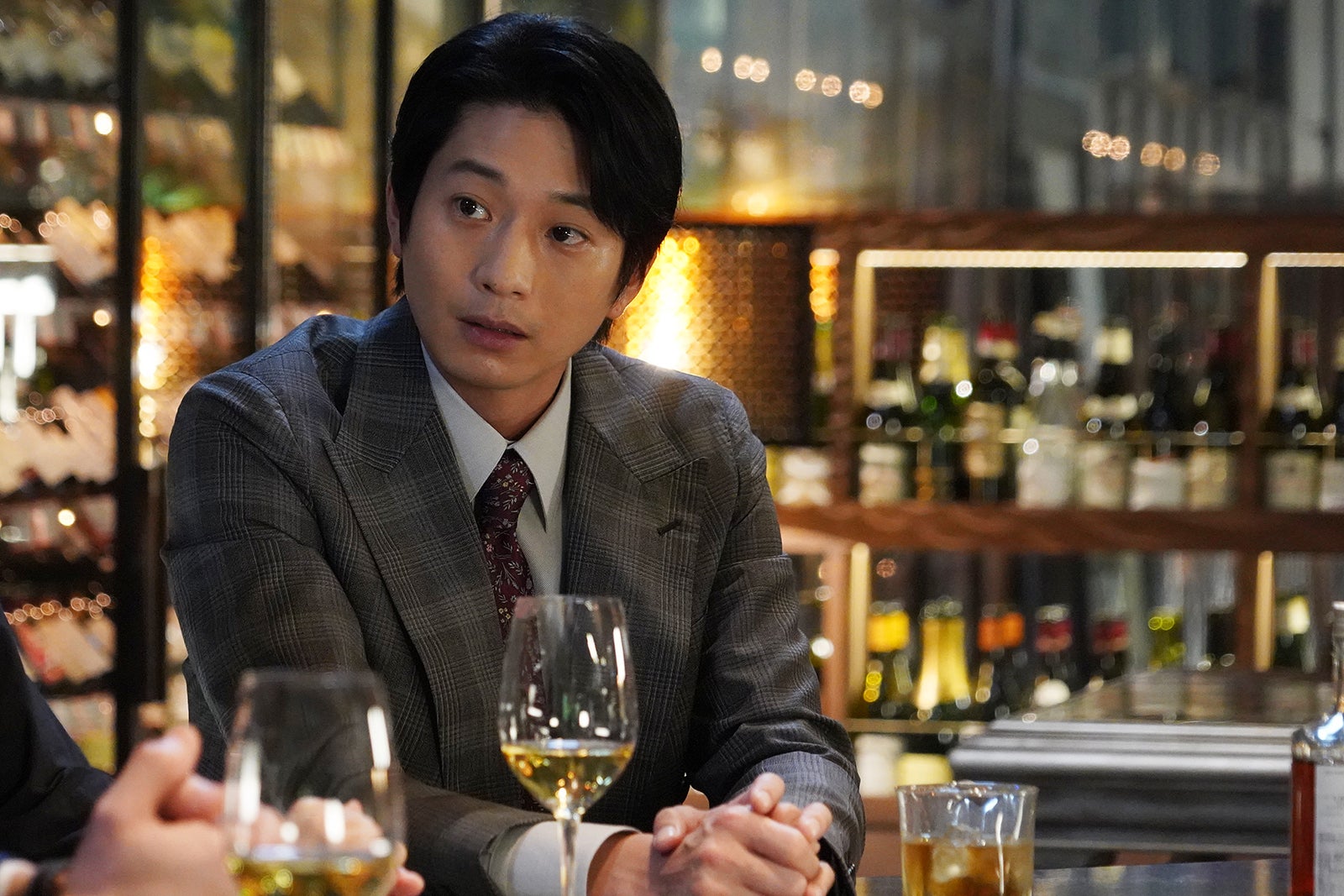 向井理／「悪女（わる）～働くのがカッコ悪いなんて誰が言った？～」第8話より（C）日本テレビ