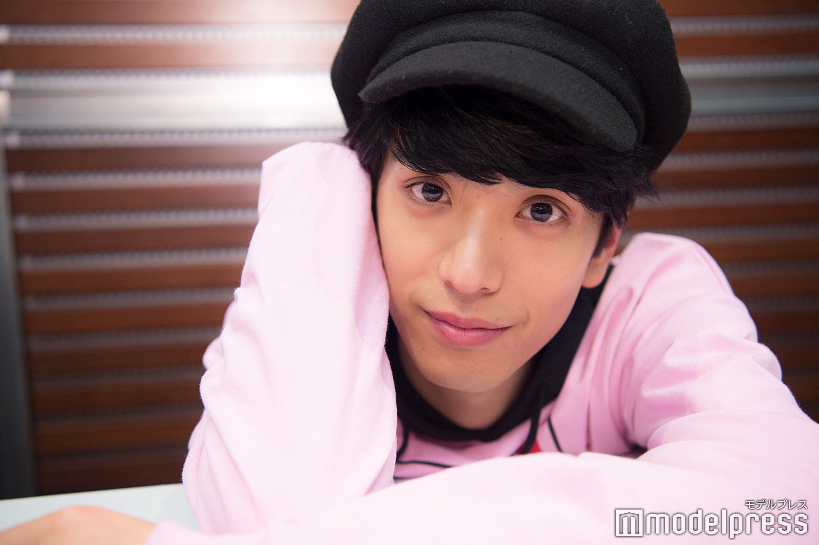 黒羽麻璃央、美意識高い“毎晩の習慣”明かす 女性のファッションの“究極の理想像”も熱弁＜プリティが多すぎる＞