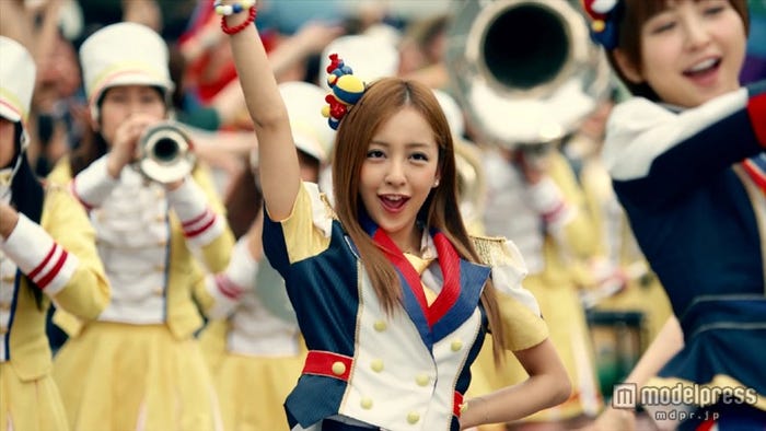 板野友美/AKB48・32ndシングル「恋するフォーチュンクッキー」(8月21日発売)MVより