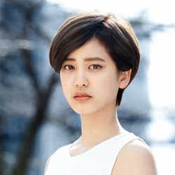 モデルプレス - 山崎紘菜「GirlsAward」7回連続出場で貫禄!「3年前の抜てき経緯」「申し分ないスタイル」…プロデューサーが明かす魅力
