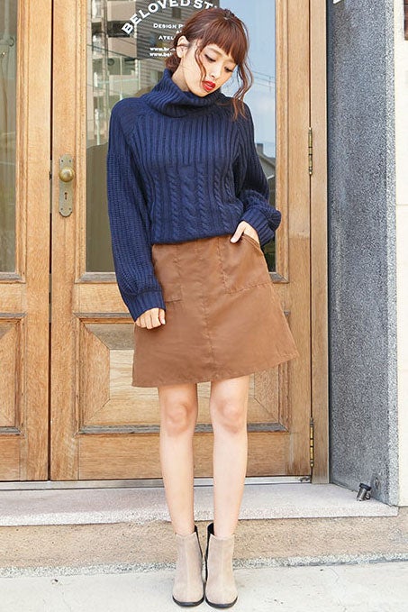 ピーチスキン素材台形ミニスカート「神戸レタス」1790円（税込）／画像提供：神戸レタス