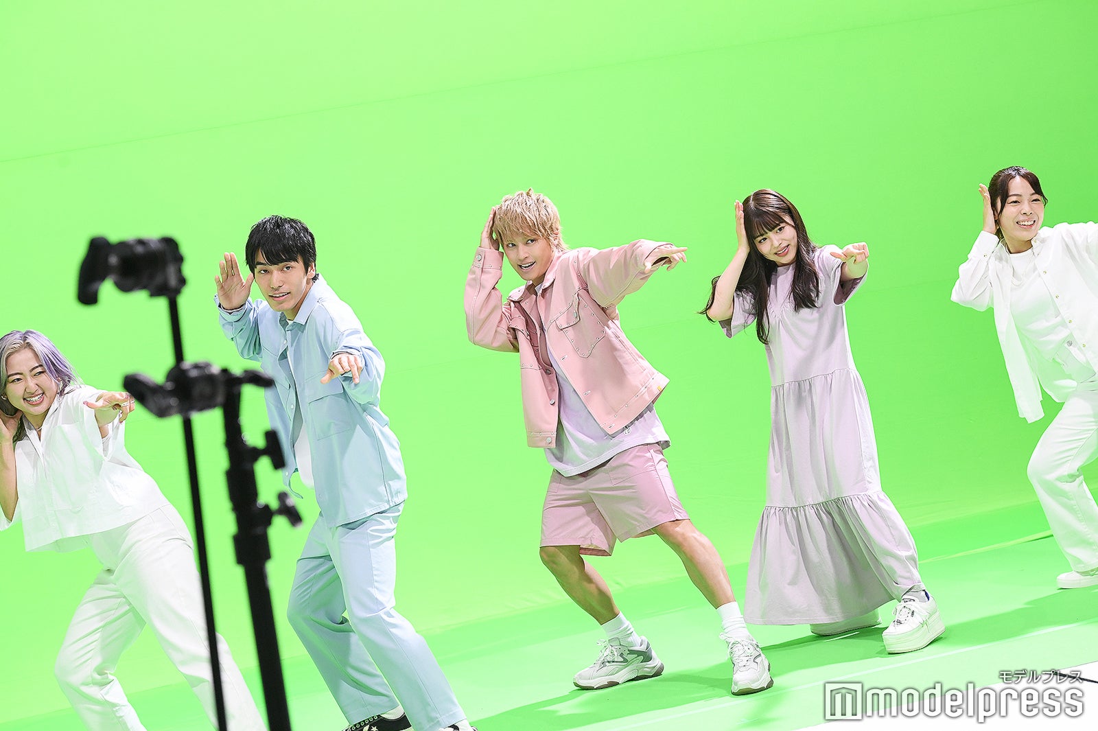 手越祐也 Mv撮影現場に独占密着で見えた素顔 スタッフが明かす 手越祐也のすごさ 裏での努力 とは インタビュー連載vol 2 モデルプレス