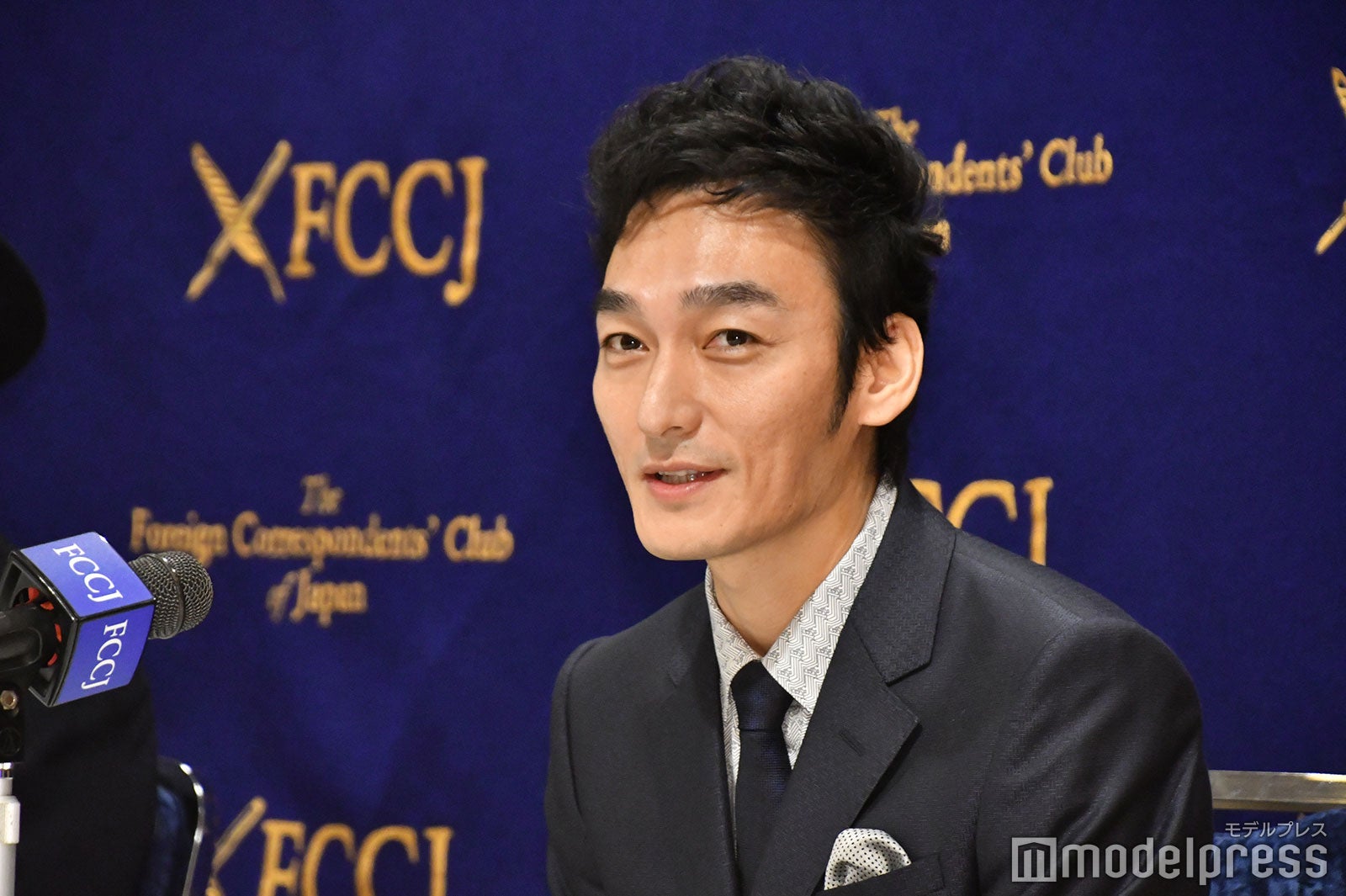 草なぎ剛（C）モデルプレス