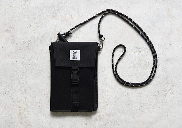 雑誌　ムック本　付録　人気　おすすめ　オススメ　宝島社　宝島　レビュー　開封レビュー　開封　便利　優秀　当たり　最高　傑作　ミニバッグ　バッグ　ショルダーバッグ　ミニショルダー　ブランド　コラボ　dod　ディーオーディー　アウトドア　キャンプ　ウォレットショルダー　ブラック　黒