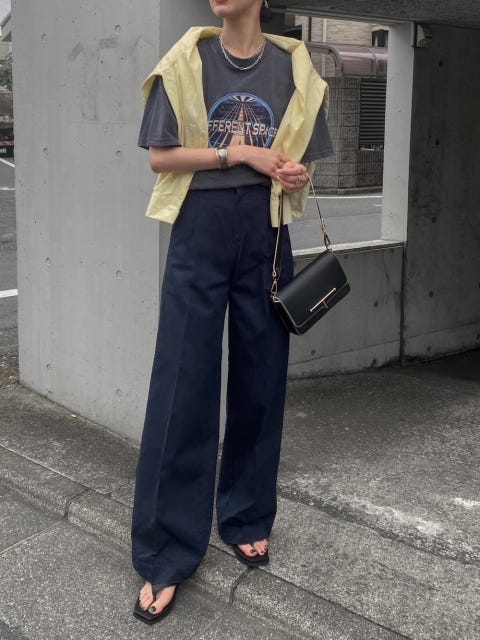 レディース パンツ コーディネート 夏 レディース コーディネート コーデ 着こなし おすすめ オススメ トレンド コツ おしゃれ お洒落 オシャレ 2022 夏 パンツ パンツコーデ Tシャツ ワイドパンツ シャツ