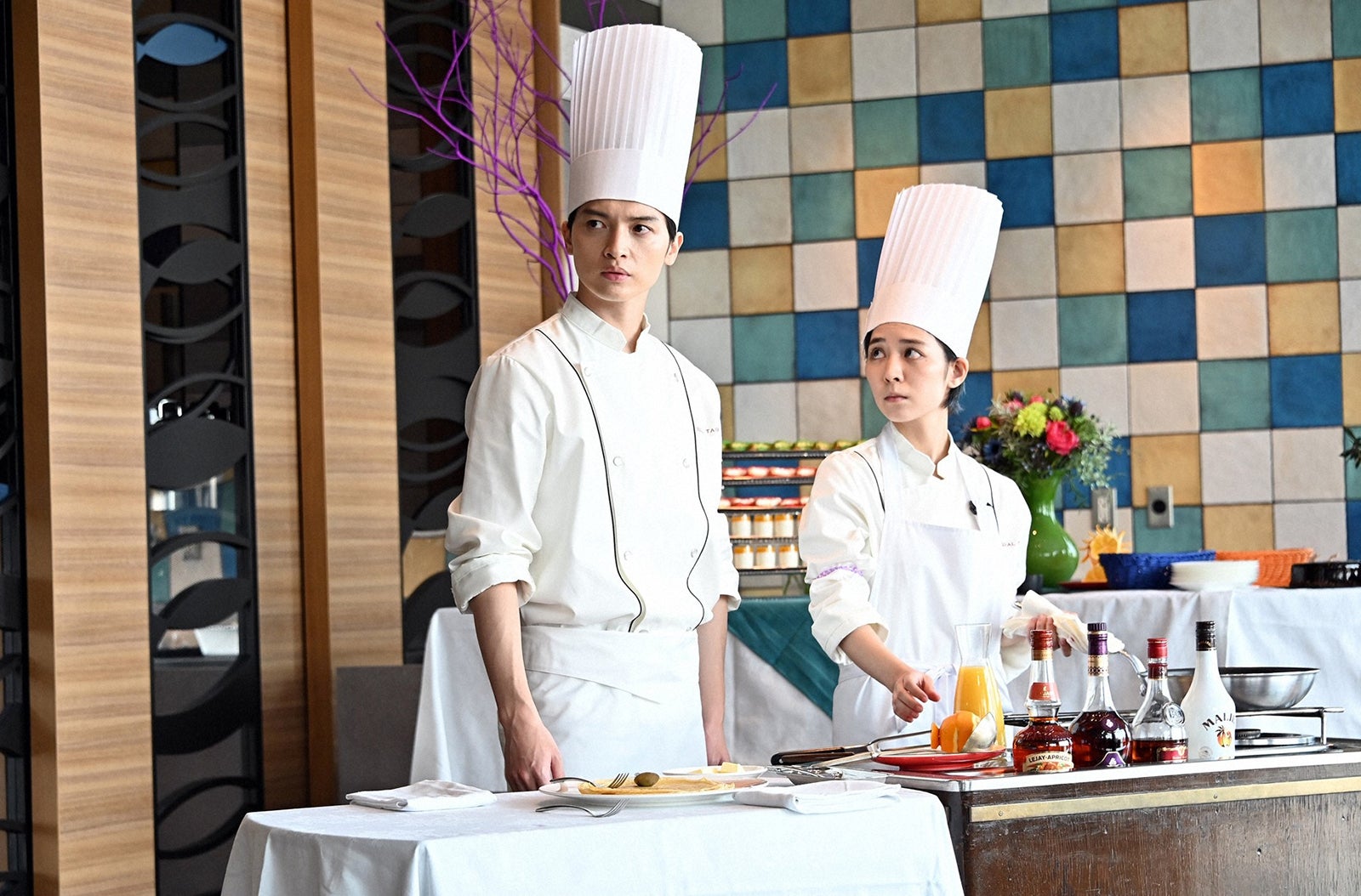 玉森裕太、吉谷彩子／「グランメゾン東京」第2話より（C）TBS