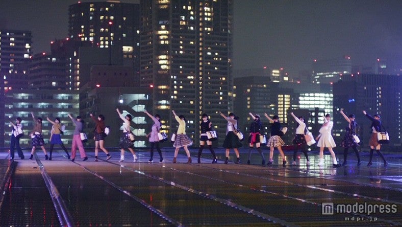 乃木坂46「ポピパッパパー」MV場面カット