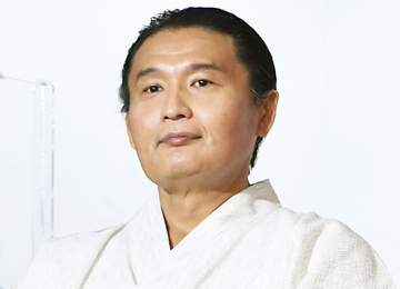貴乃花氏「すっきりと髪を整えていただきました」雰囲気一変の短髪ヘアに 「横綱、男前です」の声