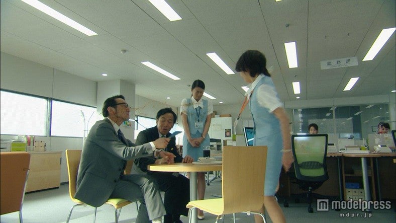 武井咲がコーヒーをぶっかけられる？（C）テレビ朝日