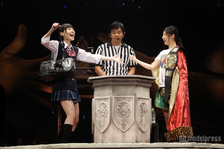 松井珠理奈（SKE48）vs武藤十夢（チームK）（C）AKS