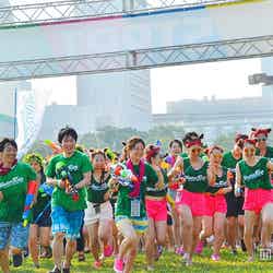 大人が楽しむ水遊び「ウォーターラン」九州初上陸/幕張会場の様子【モデルプレス】