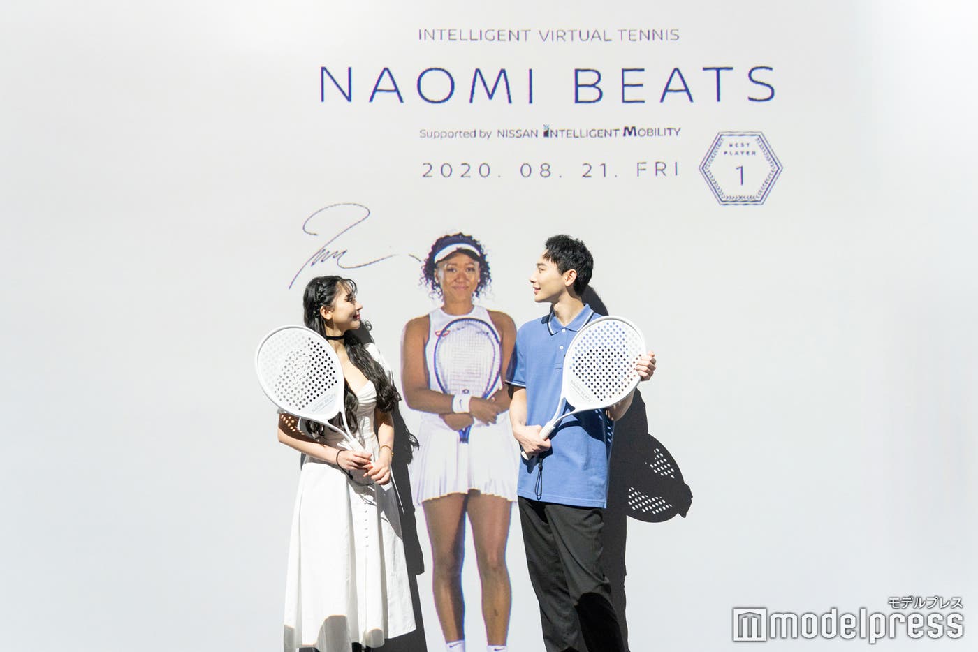 「NAOMI BEATS」では大坂選手と記念撮影も(C)モデルプレス