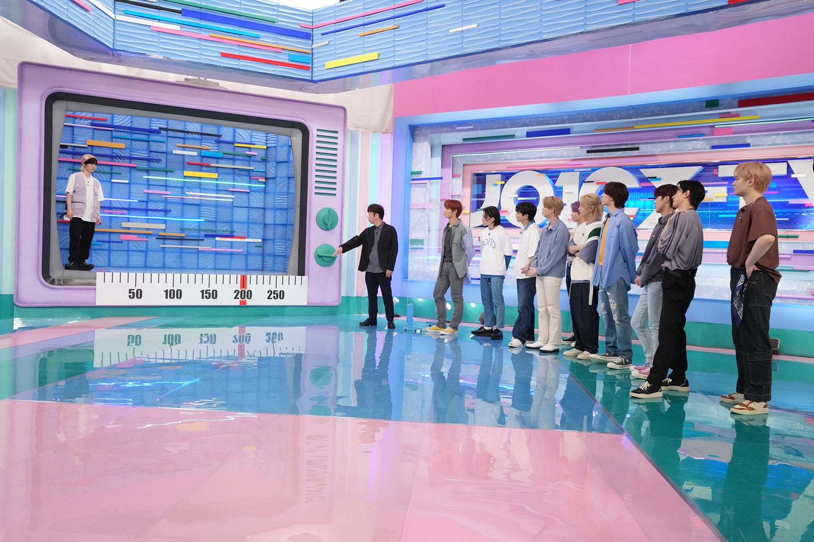 木全翔也を見守るJO1 （C）フジテレビ