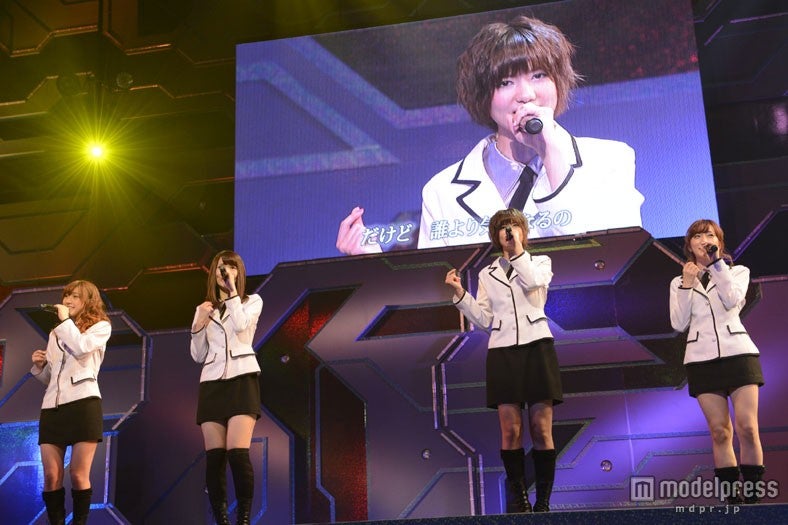 「『思い出せる君たちへ』～AKB48全グループ公演～」開幕／「PARTYが始まるよ」公演（C）AKS