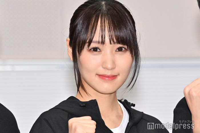 菅井友香(C)モデルプレス