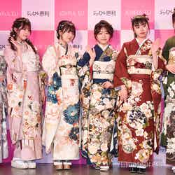 （左から）実熊瑠琉、折田涼夏、わたげ、石川翔鈴、本望あやか、みとゆな （C）モデルプレス