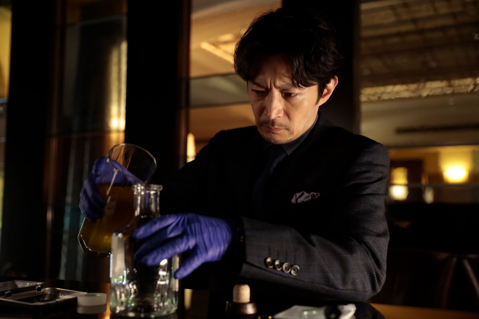 津田健次郎「グレイトギフト」第5話より（C）テレビ朝日