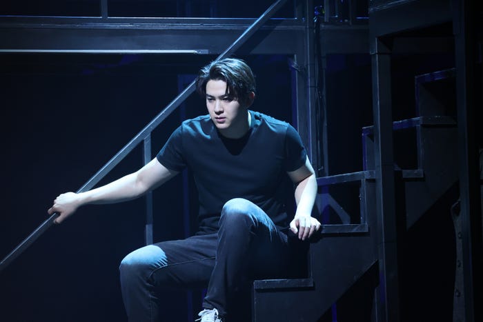 甲斐翔真「ネクスト・トゥ・ノーマル」写真提供:東宝演劇部